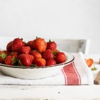 Почему нужно мыть фрукты и овощи: ученая рассказала, как это делать правильно