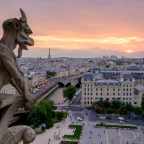 Во Франции бывшего хирурга обвинили в жестоком обращении с 299 детьми, которых он погружал в наркоз