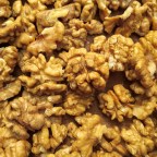 Хотите иметь острый ум? Ученые советуют есть грецкие орехи по утрам