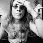 Умер Оззи Осборн. Как Князь тьмы вывел хэви-метал на свет: S03EP55