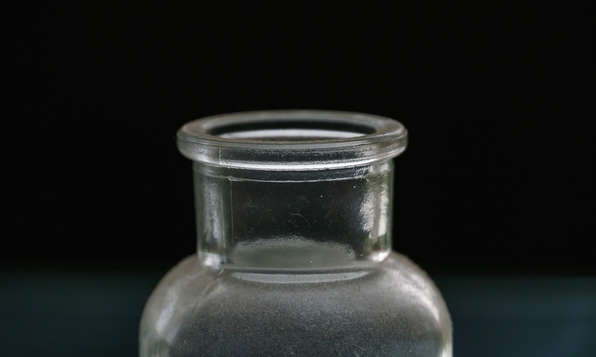 Чем опасен таллий — вещество, которое уже давно используется для убийств и отравлений