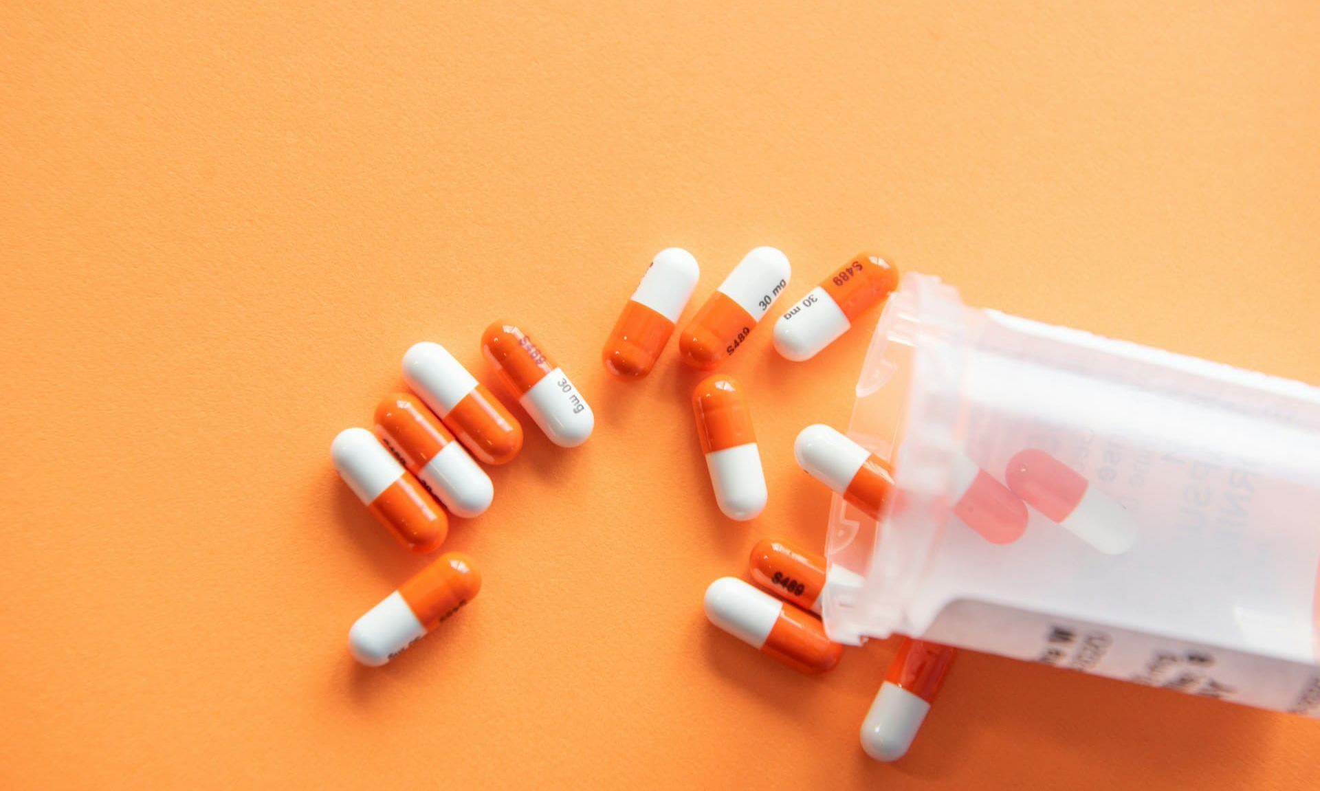 Жертвы, отравленные препаратом для беременных, призывают прекратить сокрытие информации