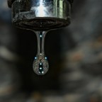 Сериал «Ядовитая вода» — смертельная история о жадности, некомпетентности и самом массовом отравлении в Великобритании