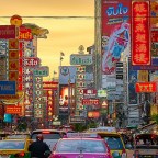 В Таиланде женщину задержали в прямом эфире по обвинению в отравлении ребенка дезинфицирующим средством