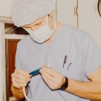 Анестезиолог оспаривает обвинительный приговор за отравление внутривенных капельниц