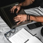 Топ-10 материалов месяца: что больше всего читали и слушали в январе?