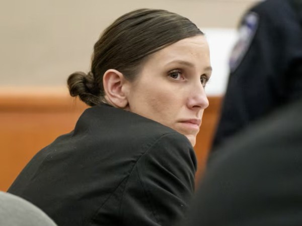 Суд над Коури Ричинс: показания домработницы, которая купила для обвиняемой наркотики