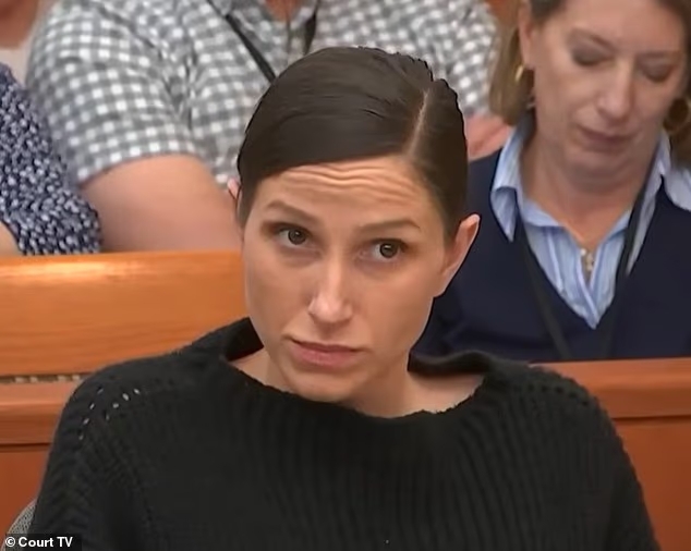 Как проходит суд над американкой Коури Риинс