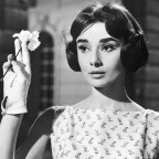 Обычный человек. Война, родители-фашисты, Голливуд, мужья и попытка отравиться в новой биографии Одри Хепберн: S03EP79