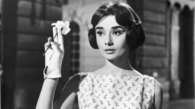 Обычный человек. Война, родители-фашисты, Голливуд, мужья и попытка отравиться в новой биографии Одри Хепберн: S03EP79