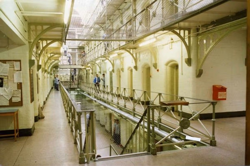 Женщину казнили за отравление мужа стрихнином