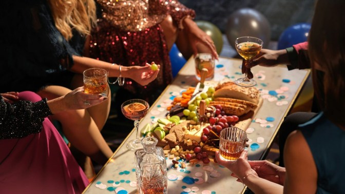 Убийство за рождественским ужином: в Италии расследуют отравление матери и дочери рицином