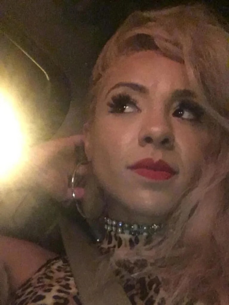Рианна, Rihanna, Иванна Ортис, Ivanna Ortiz, Стрельба, Нападение, Покушение, Криминал, True Crime, Тру Крайм, Криминальные Истории, Расследование, Суд, Преступление, Сталкинг, Знаменитости, Голливуд, Лос-Анджелес, Реальные Истории
